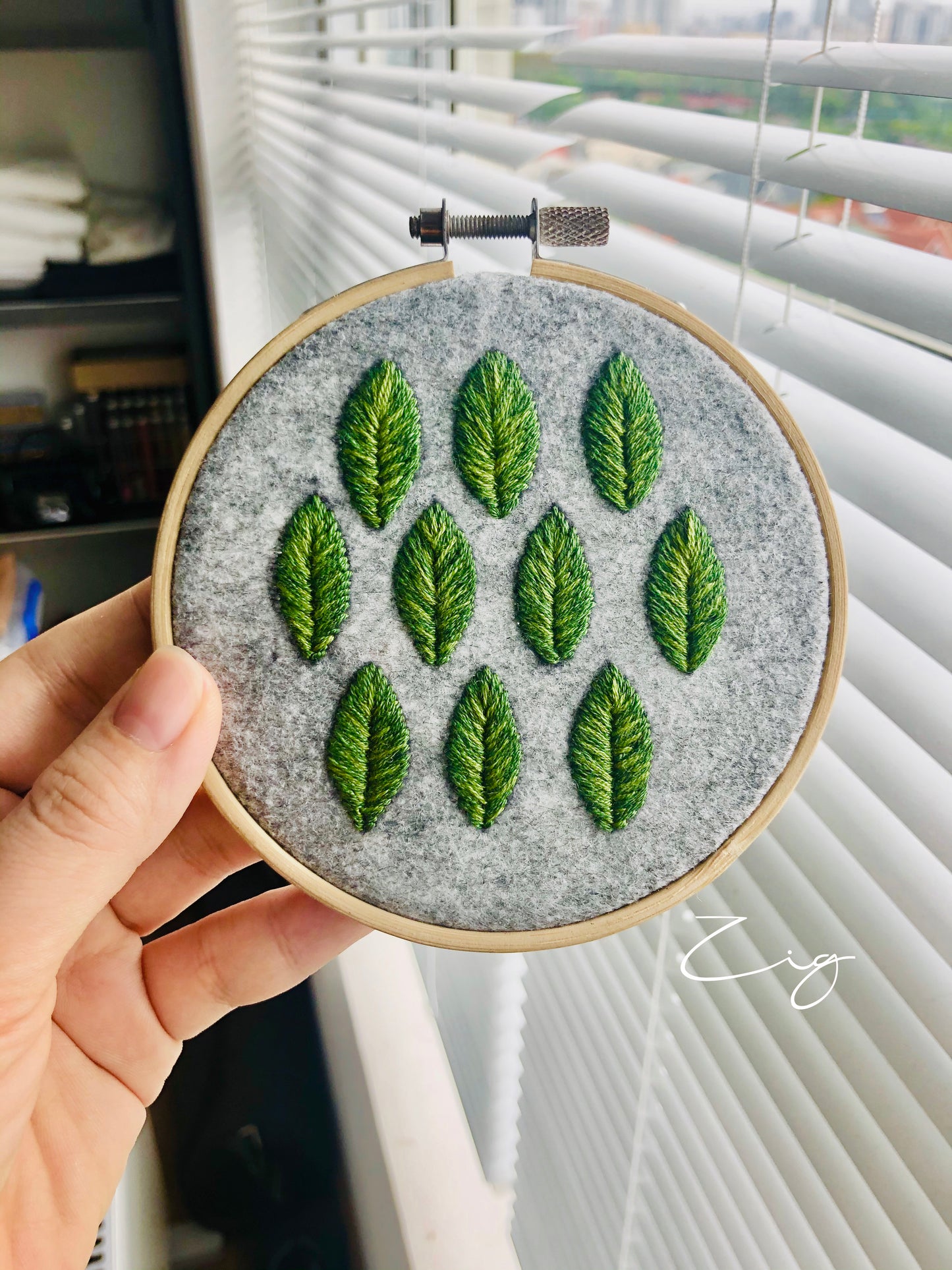 FREE Pattern by Zig - Green Leaves