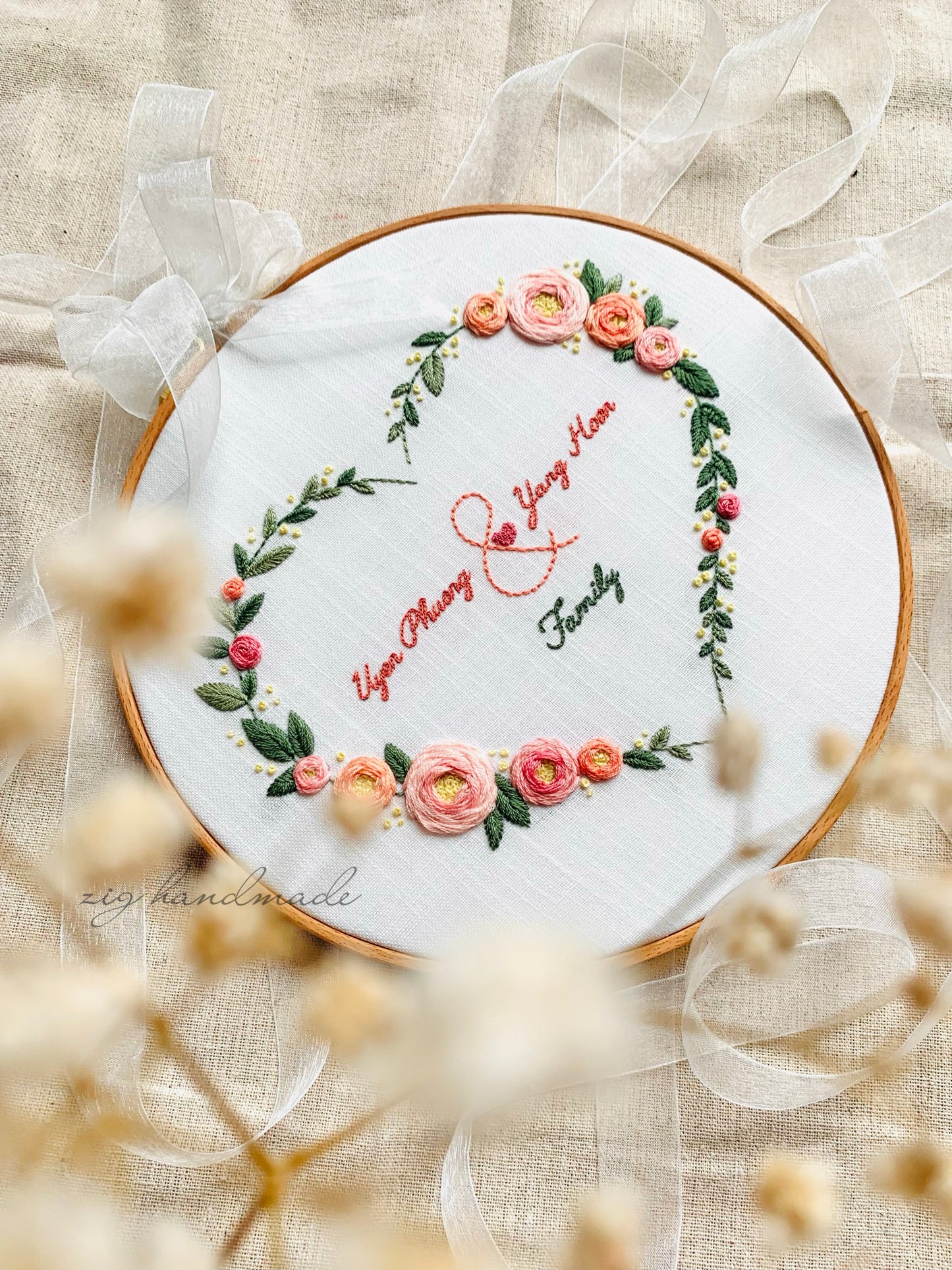 Heart Flowers - Version 2020 - Embroidery for Valentine, Wedding - PDF Pattern by ZIG